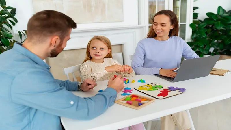 FamParentLife entrepreneurial parent infoguide from FamousParenting
